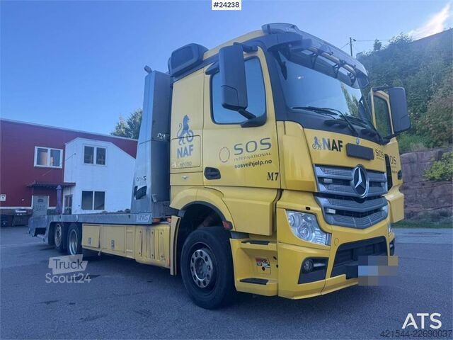  Mercedes-Benz Actros 6x2 Recovery Truck – Omars Bodywork