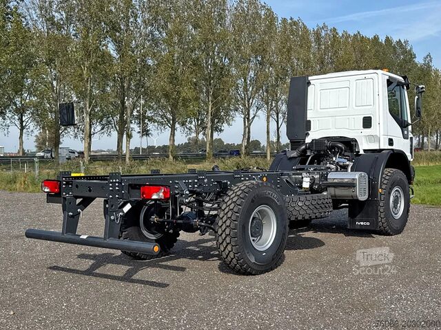 Chassis med førerhus Iveco EuroCargo 150 E25WS-4150 Chassis Cabin