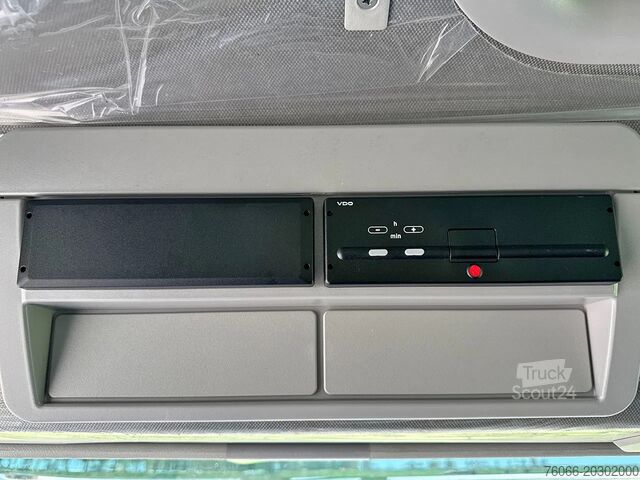 Chassis med førerhus Iveco EuroCargo 150 E25WS-4150 Chassis Cabin