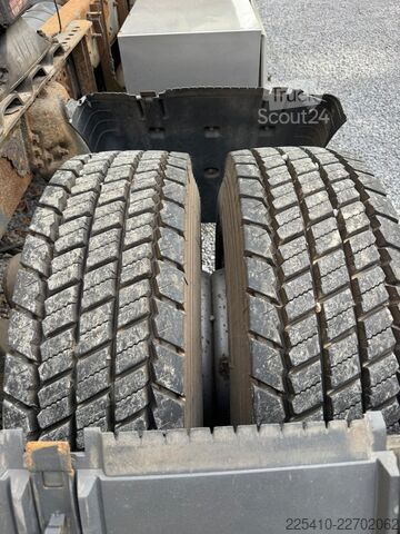 Standard tractor unit SCANIA 