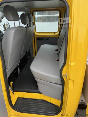 Tow truck Volkswagen T5