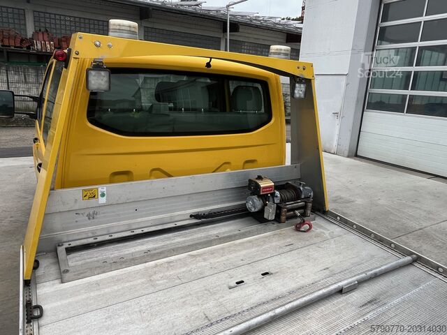 Tow truck Volkswagen T5