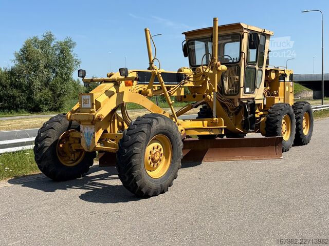 Yol greyderi Caterpillar 140H