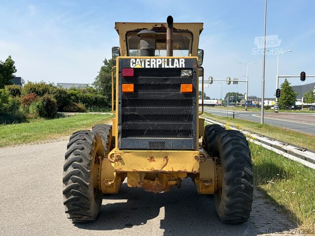 Yol greyderi Caterpillar 140H