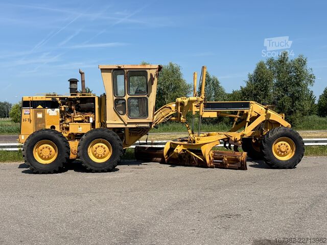 Yol greyderi Caterpillar 140H