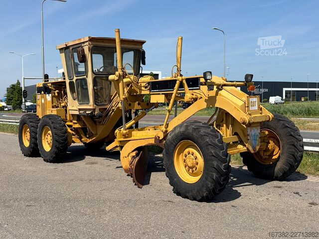 Yol greyderi Caterpillar 140H