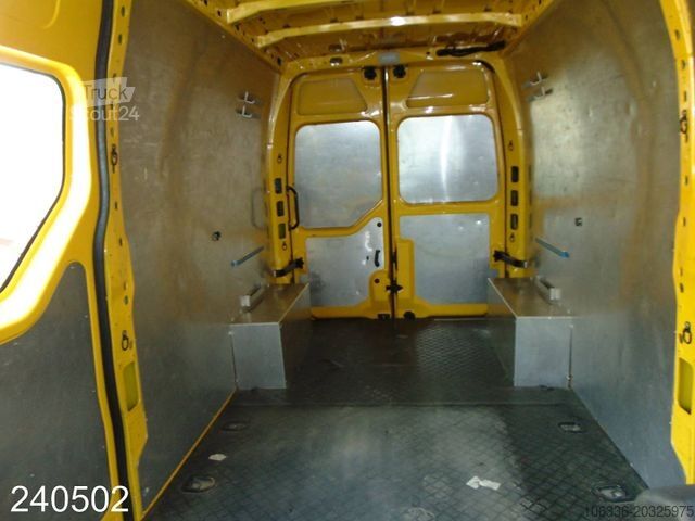 Vans ar augstu jumtu RENAULT Master 2.3 dCi 135 L3H2 -Kamera-