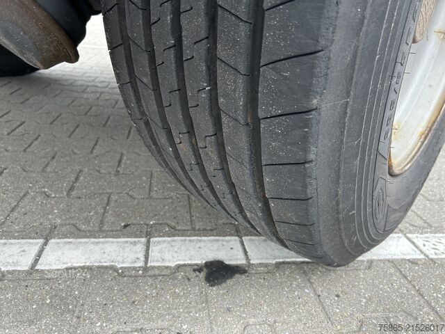 Transporte refrigerado/congelado Schmitz Cargobull / SOR Iberica-S3E / Carrier Vector 1550 / Frigo...