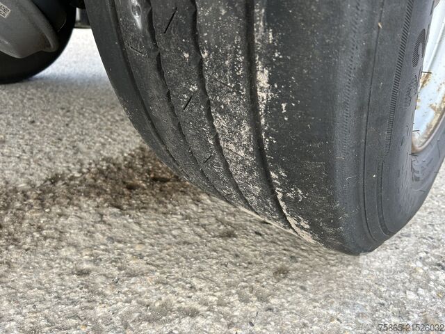 Refrigerated/freezer transport Krone / SOR Iberica -S3E / Carrier Vector 1550 / Kuhl...