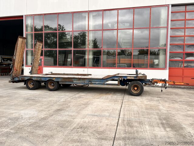 Low loader trailer Müller Mitteltal T3  3 Achs Tieflader mit ABS