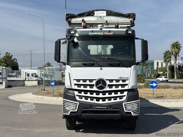 Basculantă Mercedes-Benz\ AROCS 451 VASCA COMES