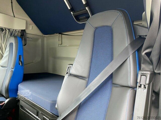 Trattore stradale standard Volvo FH 500 Globetrotter XL/I-Park Cool