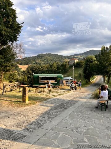 Rimorchio per trasporto cavalli  