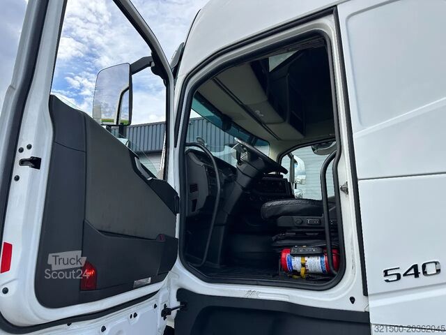 Standaard-SZM Volvo FH 13.540 XL 6x2 Retarder / 583 Tkm / 2 Tank / ...