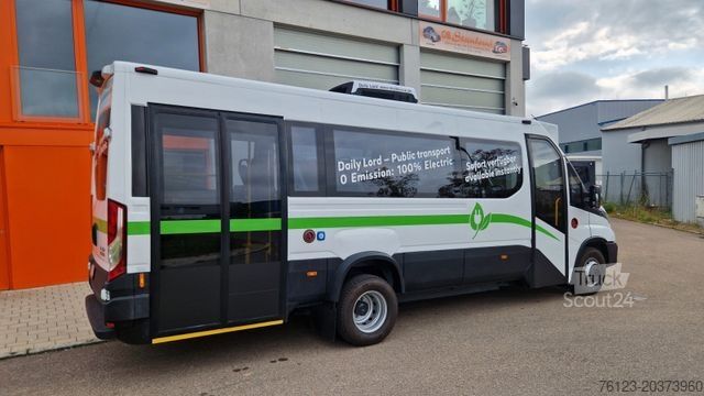Autobus urbano IVECO Daily Heckniederflur Elektro City Stock