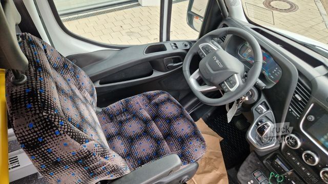 Autobus urbano IVECO Daily Heckniederflur Elektro City Stock