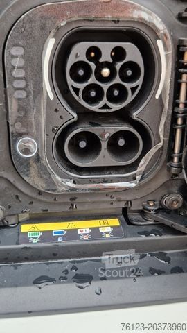 Autobus urbano IVECO Daily Heckniederflur Elektro City Stock