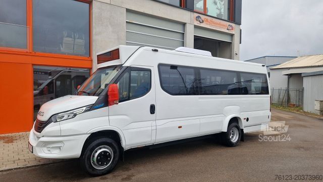 Autobus urbano IVECO Daily Heckniederflur Elektro City Stock