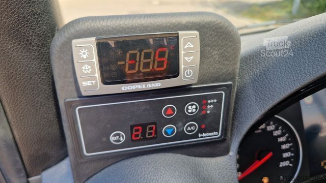 Minibus MERCEDES-BENZ 517 / 515 Frontniederflur mit  Ada Systeme