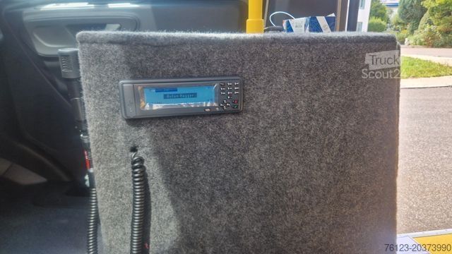 Minibus MERCEDES-BENZ 517 / 515 Frontniederflur mit Ada Systeme