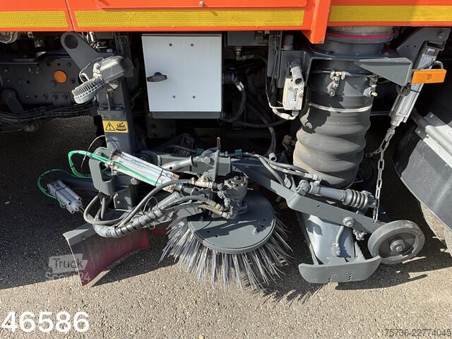 подметальная машина Mercedes-Benz Atego 1321 Euro 6 Scarab Merlin Links en rechts...