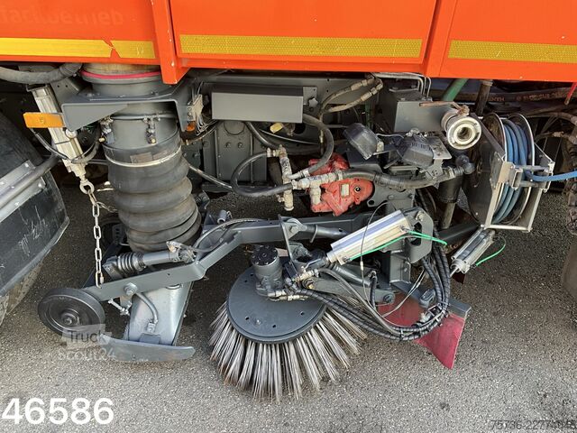 подметальная машина Mercedes-Benz Atego 1321 Euro 6 Scarab Merlin Links en rechts...