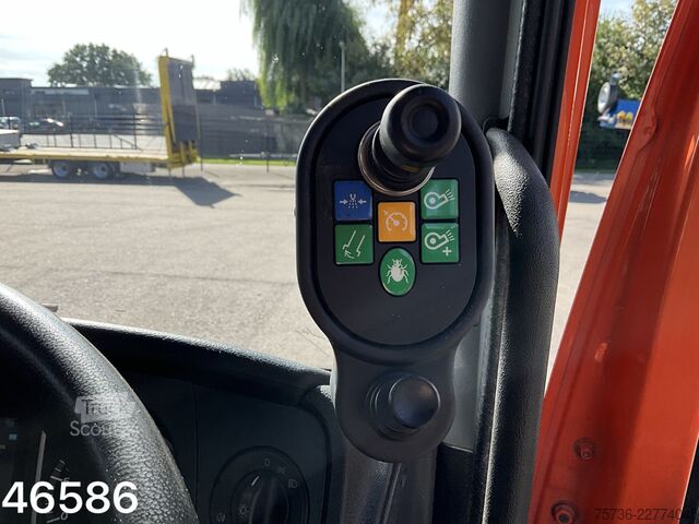 подметальная машина Mercedes-Benz Atego 1321 Euro 6 Scarab Merlin Links en rechts...