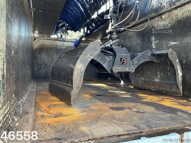 Nosturilla varustettu kippivaunu DAF FA 75 CF 250 Hiab 10 Tonmeter laadkraan
