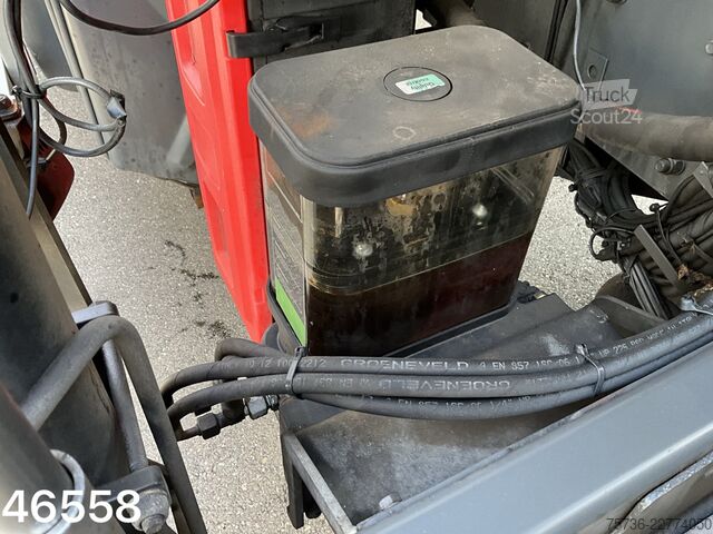 Nosturilla varustettu kippivaunu DAF FA 75 CF 250 Hiab 10 Tonmeter laadkraan