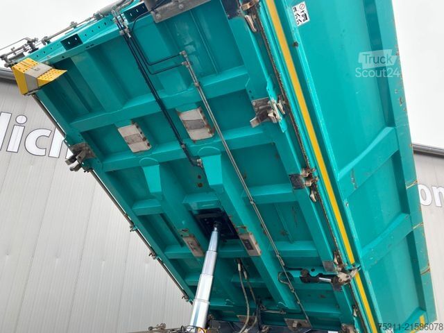 Самосвал DAF XF 530 6x4*Retarder*60Tonnen*Bordmatik*Manuell