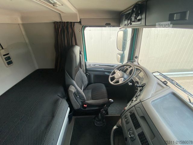 Самосвал DAF XF 530 6x4*Retarder*60Tonnen*Bordmatik*Manuell