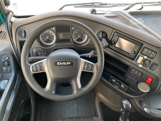 Самосвал DAF XF 530 6x4*Retarder*60Tonnen*Bordmatik*Manuell
