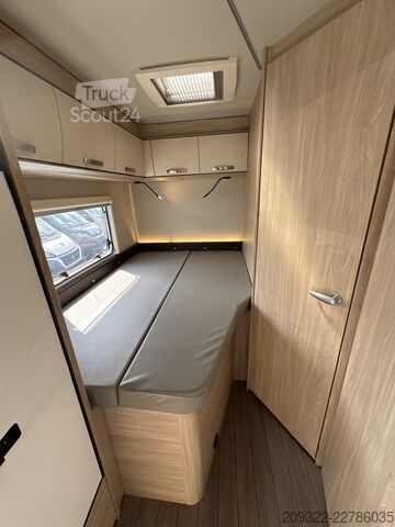Polointegrovaný obytný vůz Fiat Ducato Weinsberg Carasuite 650MF del 2020 | Manuale | Posti letto: 5