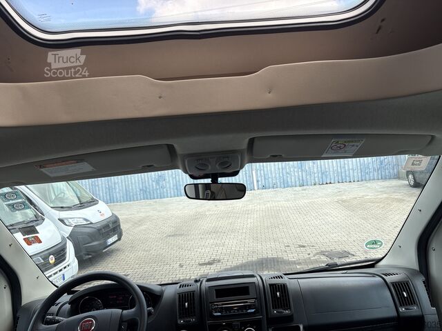 Polointegrovaný obytný vůz Fiat Ducato Weinsberg Carasuite 650MF del 2020 | Manuale | Posti letto: 5