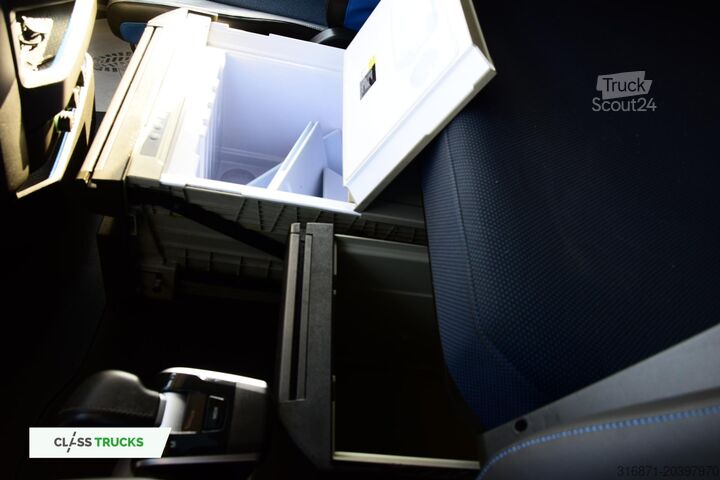 стандартний тракторний агрегат VOLVO FH 460 Globetrotter XL Varios i-Save