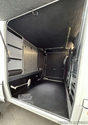 Integrovaný karavan Niesmann+Bischoff ISMOVE 6.9E