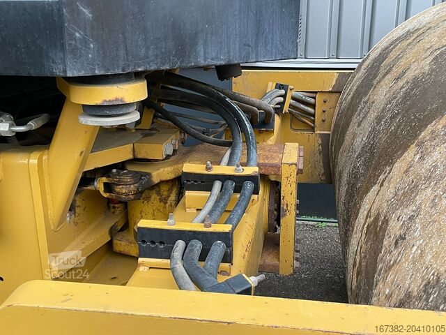 Одинарний ролик Caterpillar CS66B