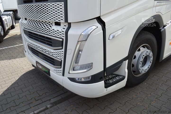 стандартен трактор VOLVO FH 460 Globetrotter XL i-Save SideSkirts