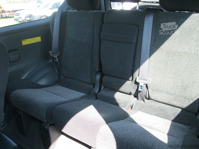 компактний фургон TOYOTA LAND CRUISER