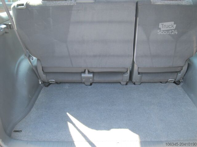 компактний фургон TOYOTA LAND CRUISER