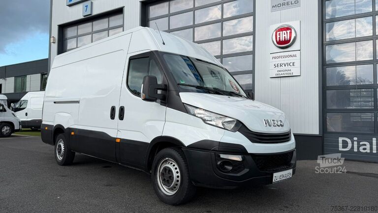 Dobozos furgon IVECO 35S12E V