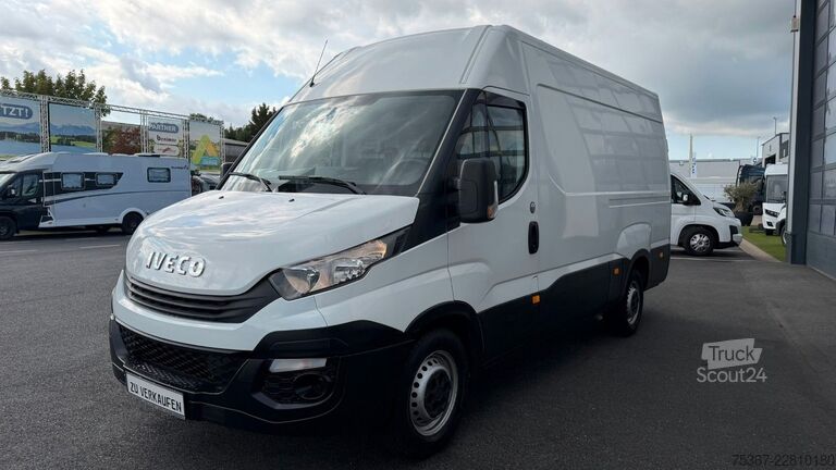 Dobozos furgon IVECO 35S12E V