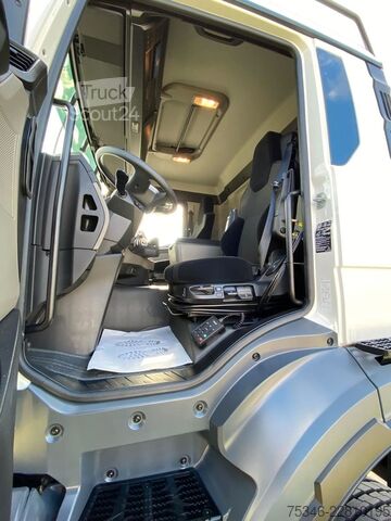 Standardní tahač MAN TGS 33.520 BL 6x4 FG/33 to/RS 3,60 m/PTO/AHK/Neu