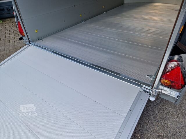 Box Cheval Liberté Roadster 700 irgrau 380x180x200cm Seitentür Pullman