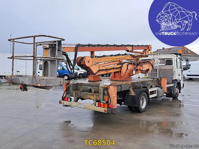 Chassis met cabine Volvo FLC