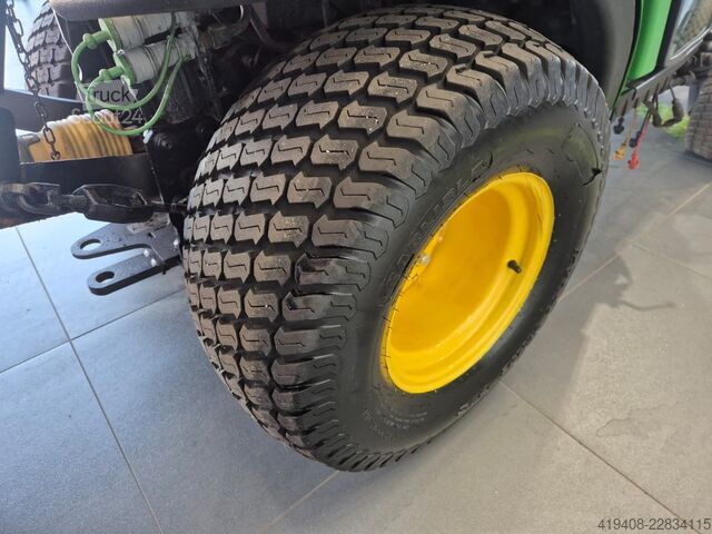 Traktor John Deere 1026R 4WD - Serviced! - PLOW + SPREADER GRATIS!