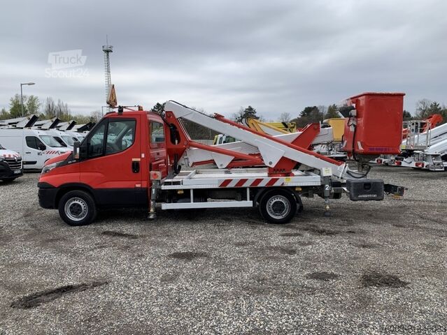 Transporter mit Koffer Iveco Daily Multitel MX170 - 17m - 200 kg