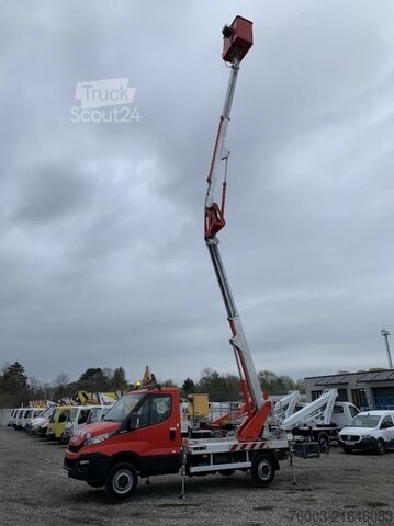 Transporter mit Koffer Iveco Daily Multitel MX170 - 17m - 200 kg