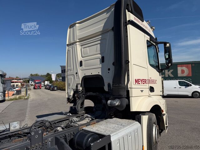 Podvozok nákladného vozidla MERCEDES-BENZ Actros MP4 2540 Luft/Luft, Lenk/Lift, Retarder