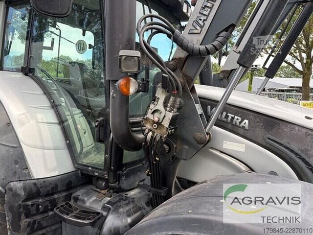 Trattore Valtra N 142 D